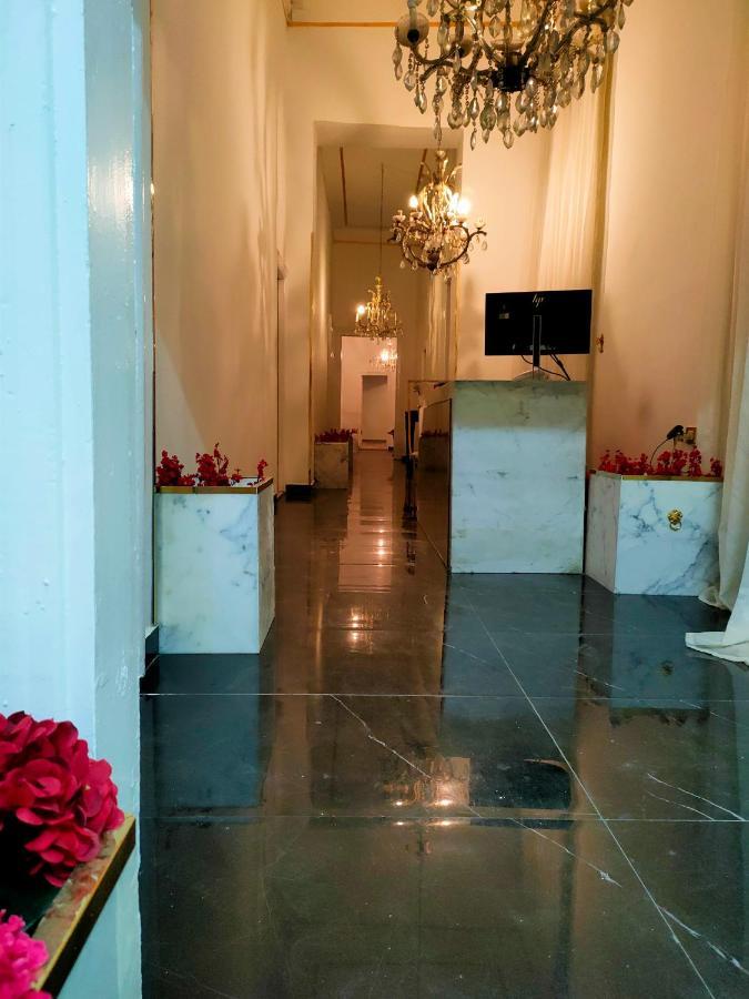 Velvet 1889 Hotel